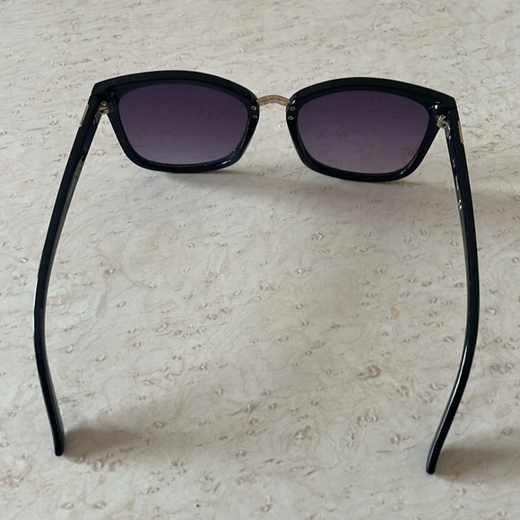 Original guess sunglasses - Picture 6 of 6